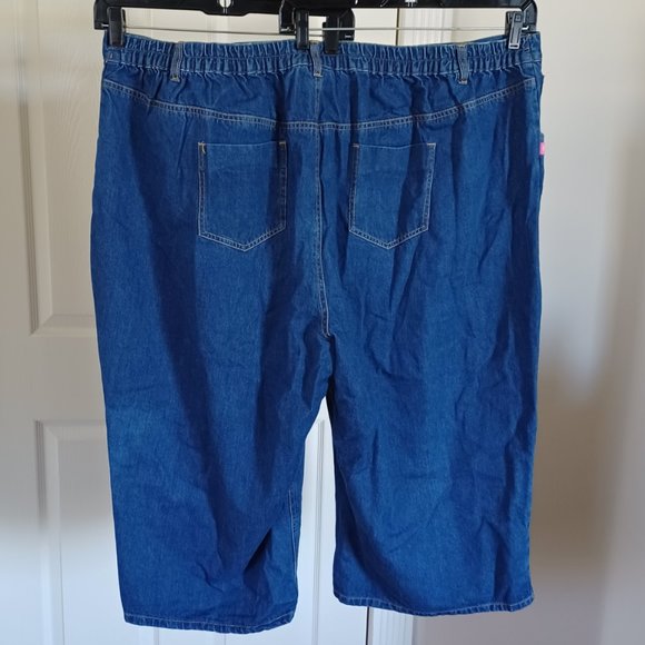 NWT Woman Within Capri Cropped Denim Jeans Plus Size 34W - Picture 2 of 3